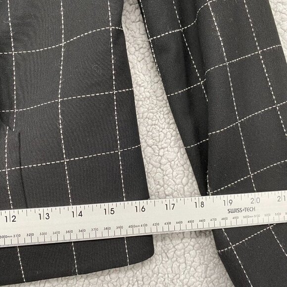 Bebe Jacket Women's Size 4 Black And White Plaid Squares Long Sleeve Full Zip - Picture 3 of 9